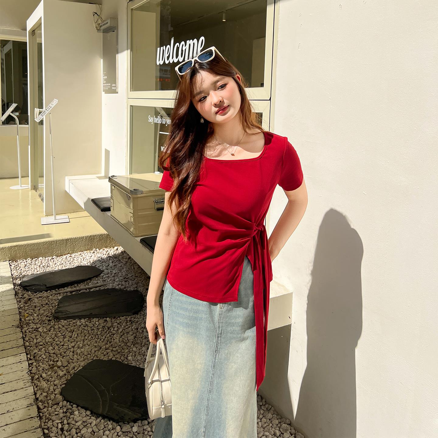 DM100大码百分百女装夏季微胖mm显瘦设计感大方领绑带开叉上衣T恤