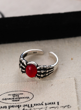 一恋红色骷髅手掌戒指女复古做旧个性嘻哈朋克开口指环食