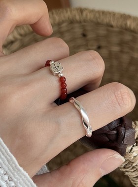 一恋小清新小巧精致红色圆珠弹力戒指女个性设计招财猫咪指环食指