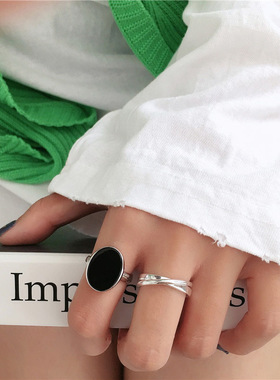 一恋韩国东大门黑色圆牌交叉戒指女小众设计感ins网红食指