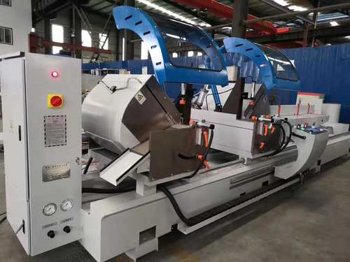 黑龙江铝合金门窗制作机器中端铣铝合金切割机数字显示器双头锯