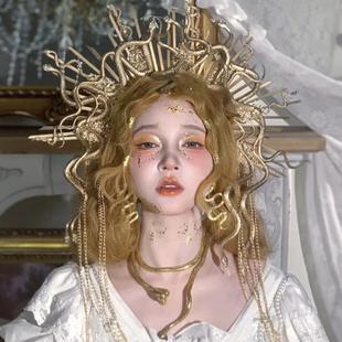 2025新款美杜莎万圣节吓人女妖夸张恐怖头饰COS仿真蛇形走秀道具