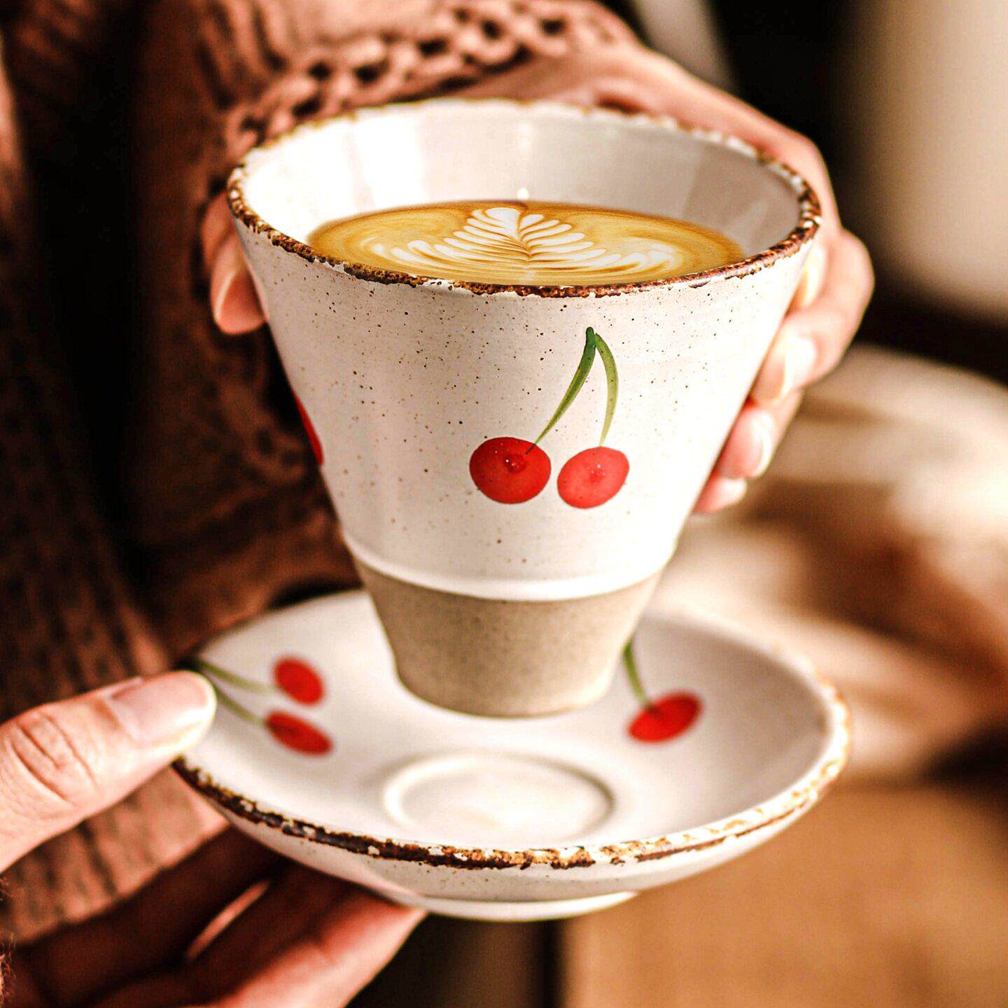 咖啡杯女士个人专用拿铁拉花杯2026款巨好看的杯子礼盒陶瓷手握杯