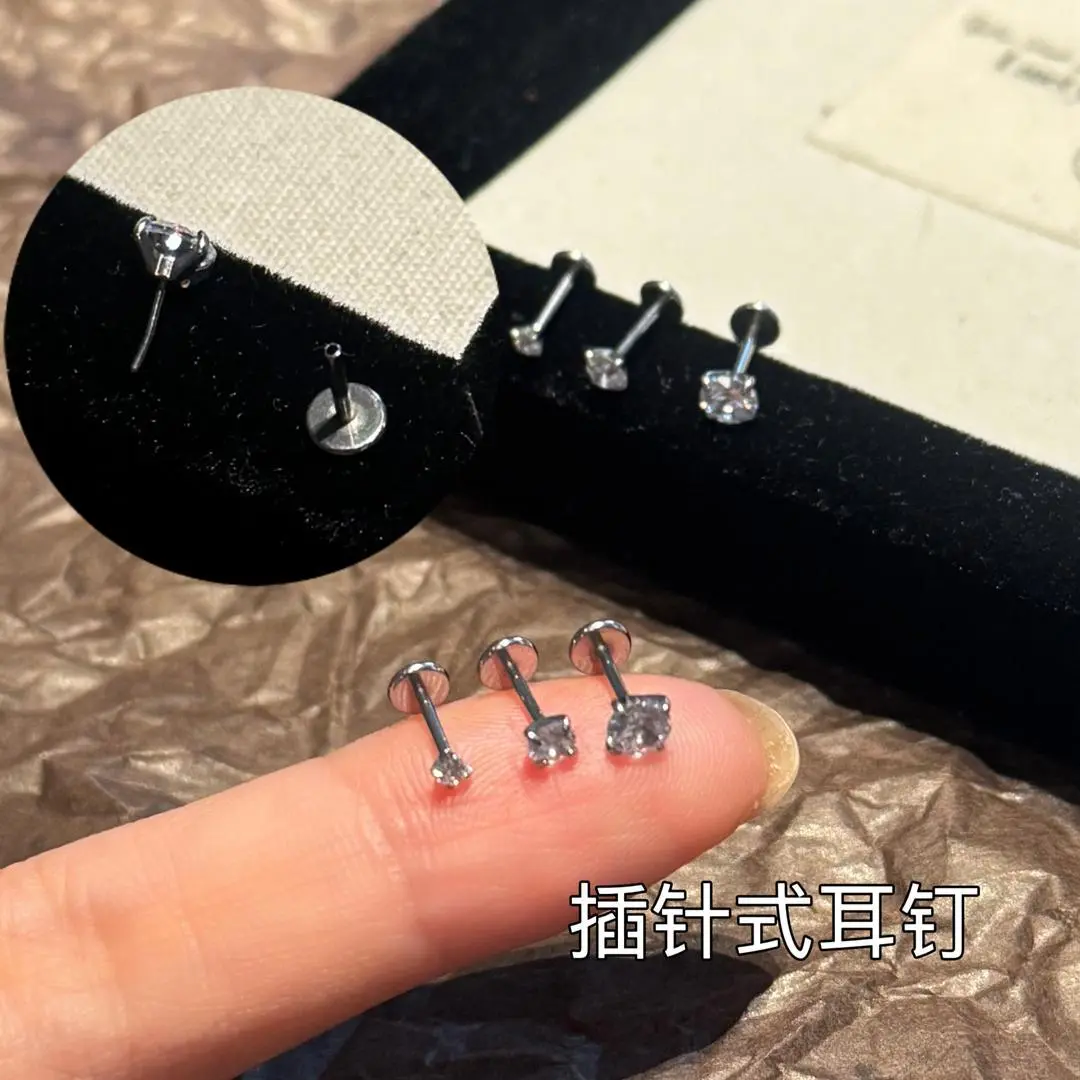 钛钢合成锆石耳饰 迷你镶钻耳钉免摘养耳洞耳骨钉设计ZX
