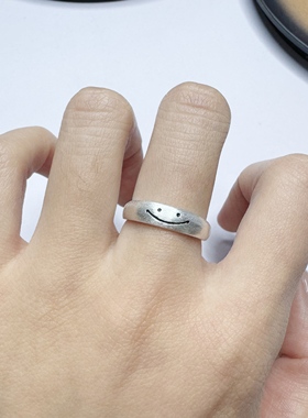 S925纯银《悦心环》拉丝笑脸戒指