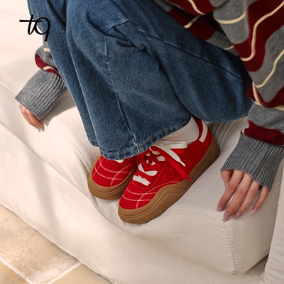 Talitaqoom红色足球德训鞋2025秋季新款休闲运动鞋tq厚底焦糖板鞋