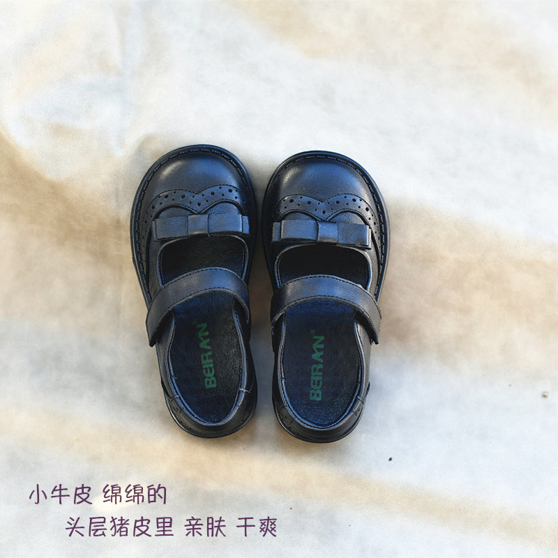 女童黑色皮鞋蝴蝶结校园
