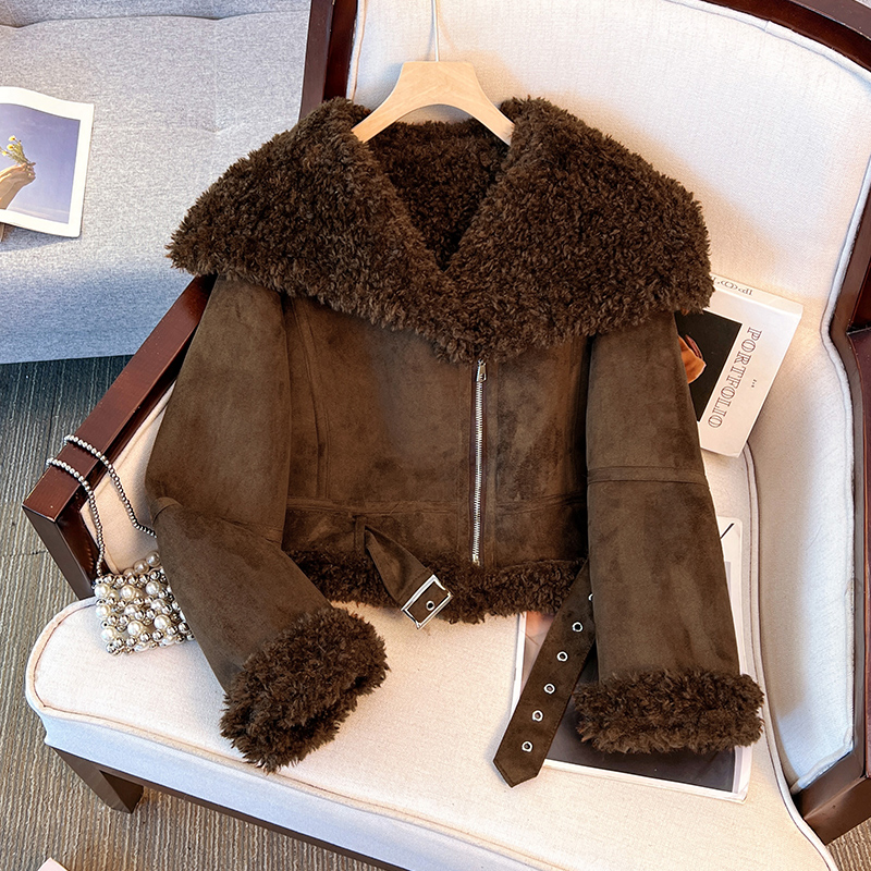 时尚加绒加厚皮毛一体短外套女