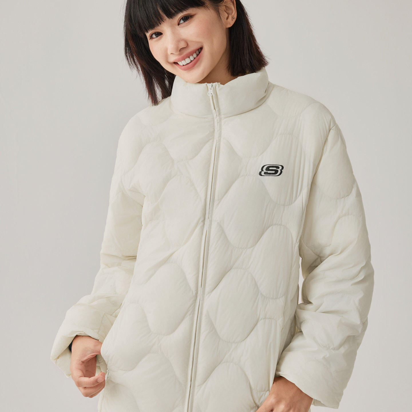 Skechers斯凯奇新款男女同款秋冬季保暖梭织短款羽绒外套L425U042