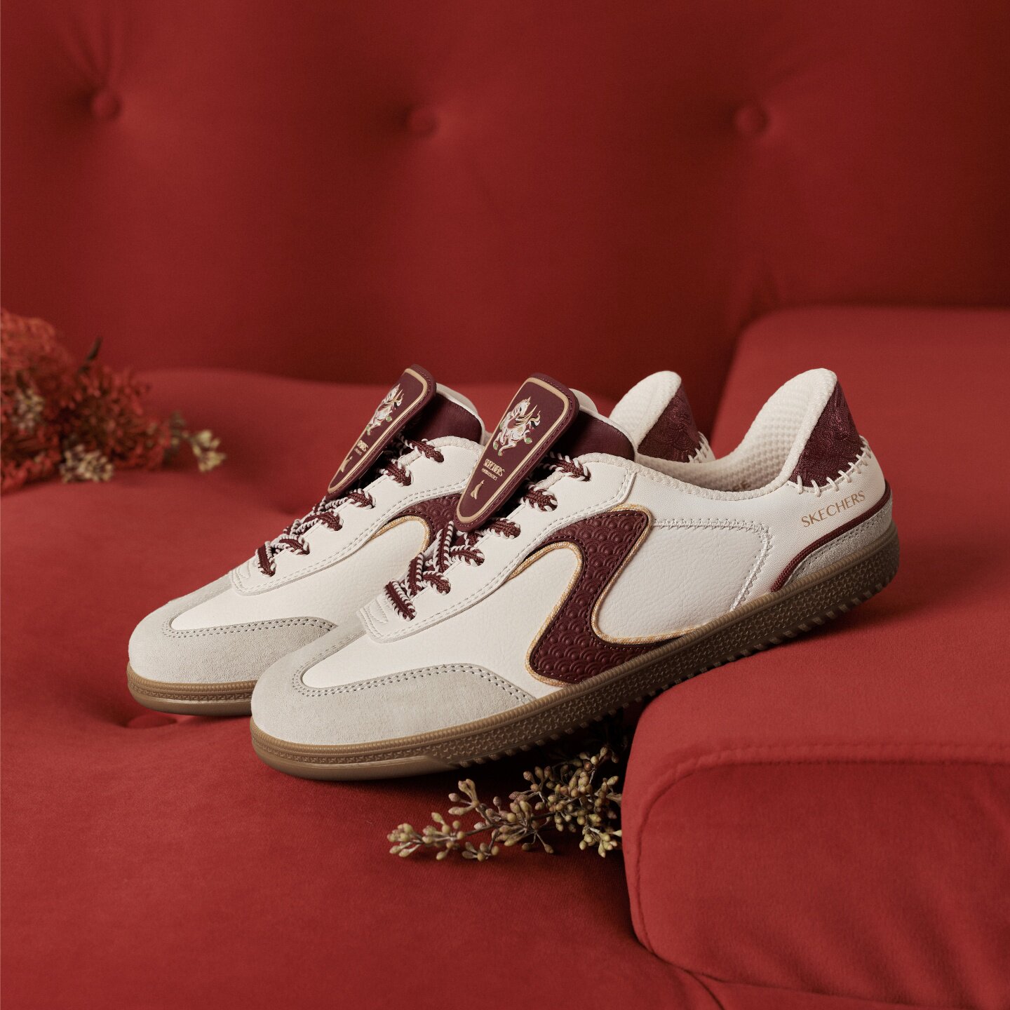 Skechers斯凯奇2026新年款女士舒适一脚蹬好运德训板鞋800034W