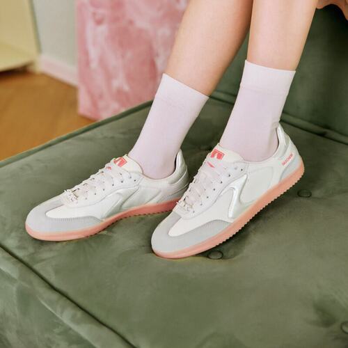 Skechers女款春季舒适轻盈经典复古休闲运动鞋板鞋185235