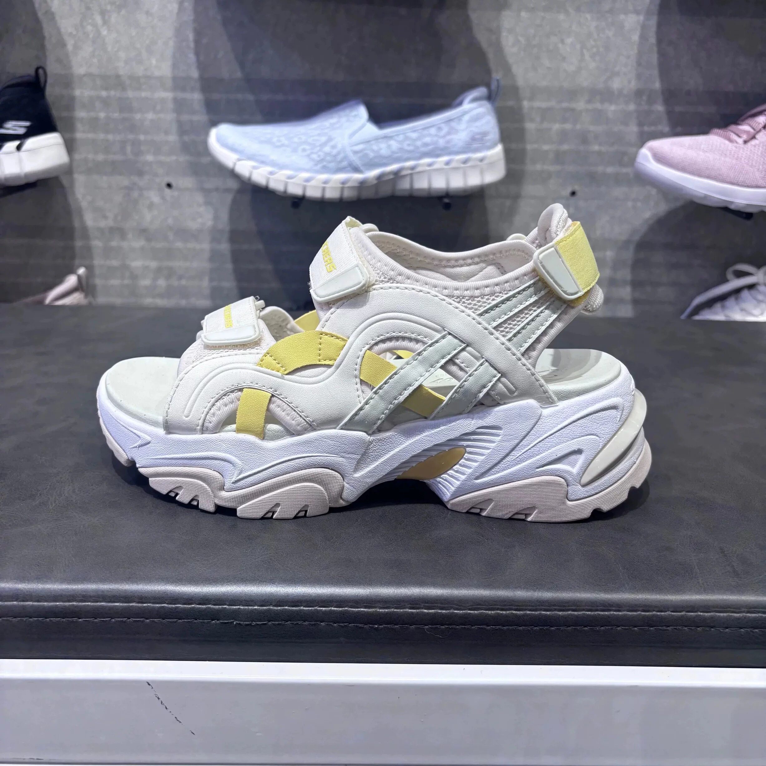 skechers斯凯奇女鞋夏季新款休闲厚底增高66666302老爹凉鞋119862