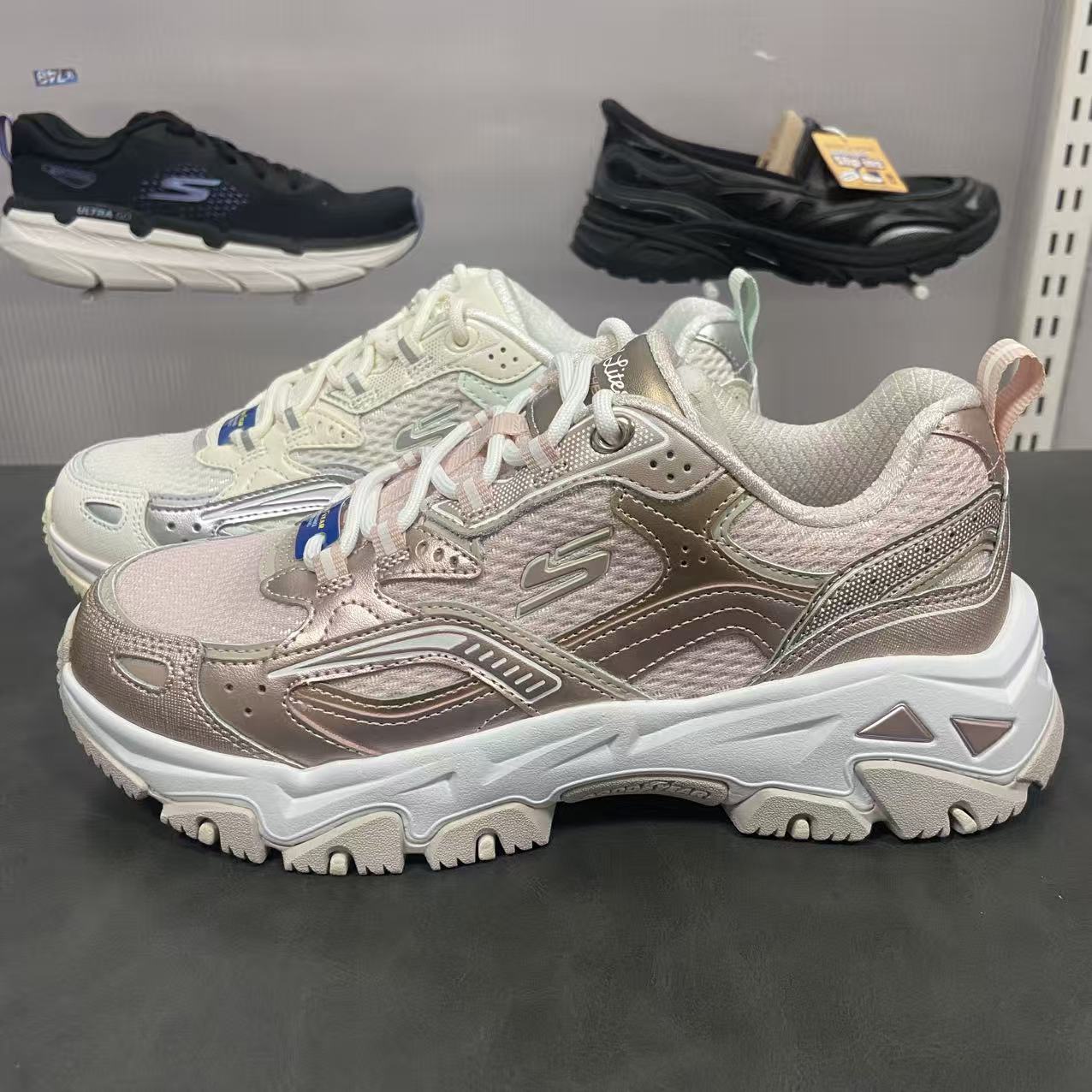 Skechers斯凯奇女士户外鞋透气厚底耐磨抓地运动徒步登山鞋180330
