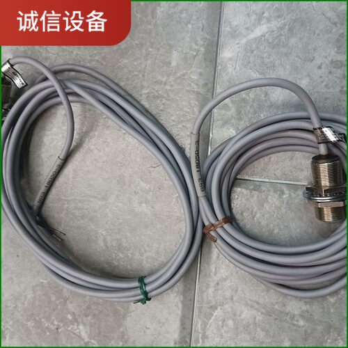 全新巴鲁夫接近开关BR3 1805D-3，正品没包装，成色漂议价