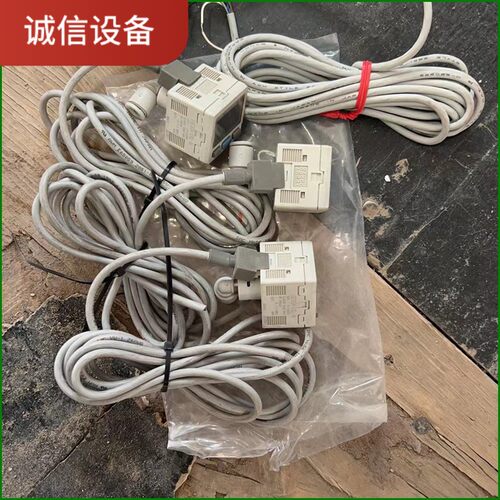 smc压力表，ISE30A-C6L-N有3个，ZSE40AF议价