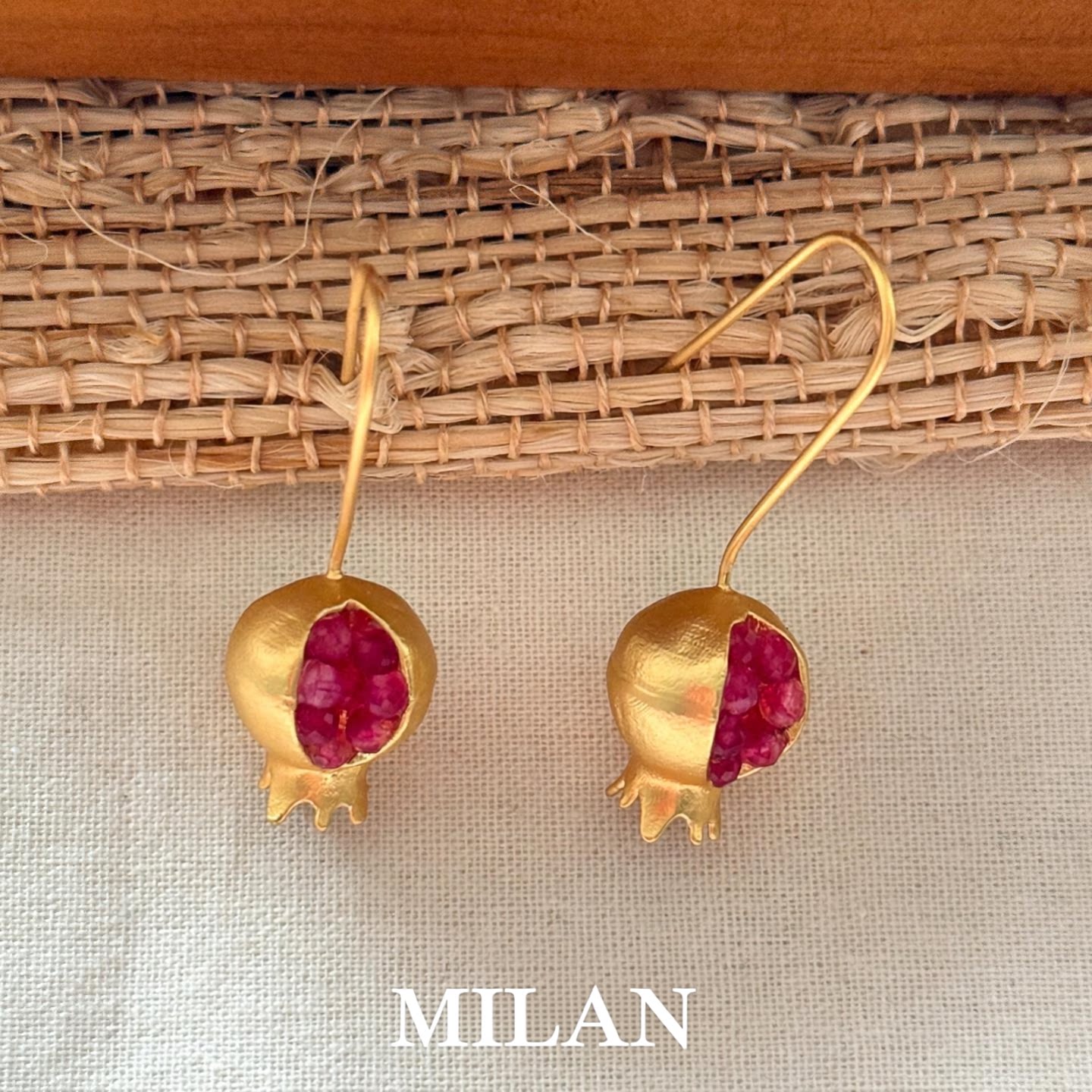 复古众金色开口石榴吊坠耳钩耳环女士S925银针轻奢高级感耳钉耳饰