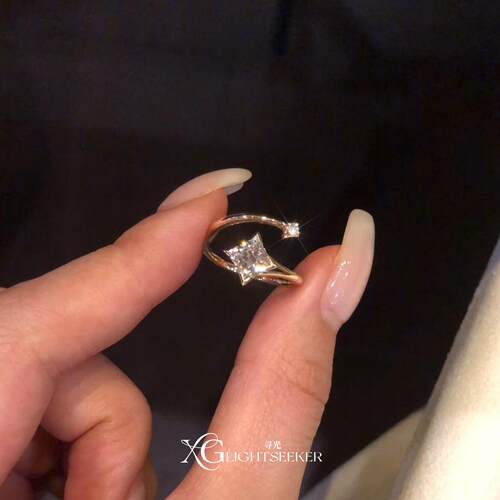 S925纯银闪钻四芒星戒指女