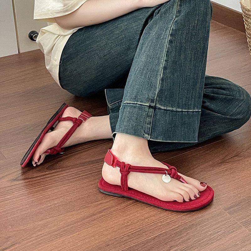 巨好看韩版红色平底夹趾罗马凉鞋女2026夏季新款沙滩鞋外穿人字拖