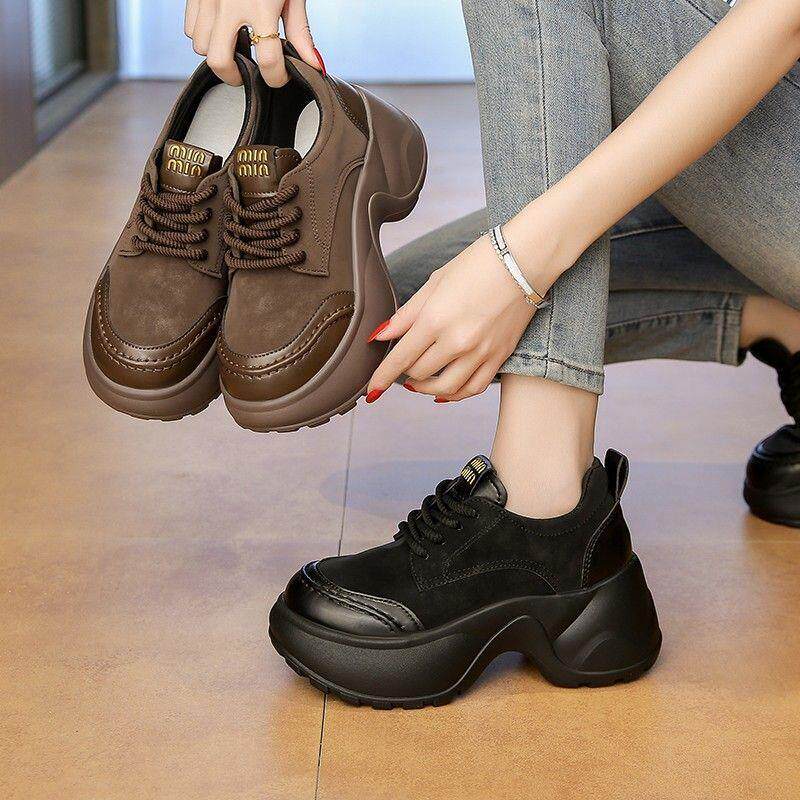 春季韩版女士单鞋女2026年新款百搭黑色系带小个子厚底增高休闲鞋