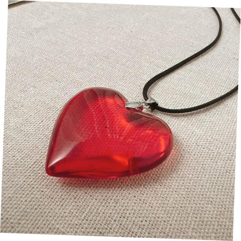 Red glass heart pendant necklaces women 红色玻璃心形吊坠项炼
