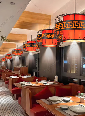 新中式火锅店商用吊灯带射灯红色铁艺饭厅专用定制餐饮饭店灯具