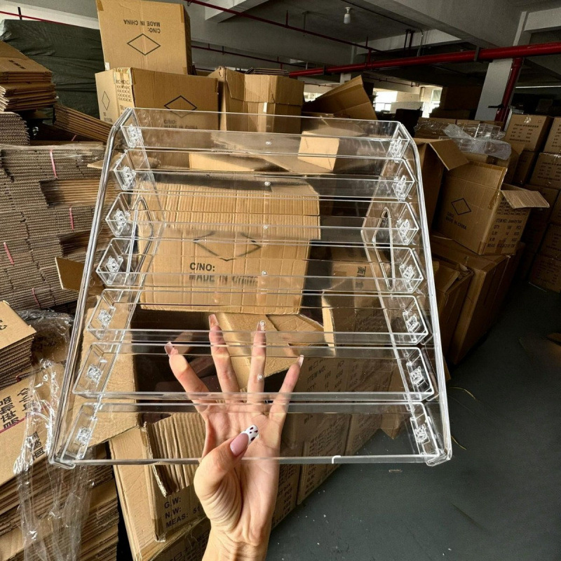 亚克力三层阶梯桌面徽章展示架