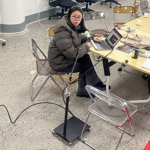 落地式麦克风支架话筒支架会议室讲台增高推拉伸缩拉人升降长悬臂