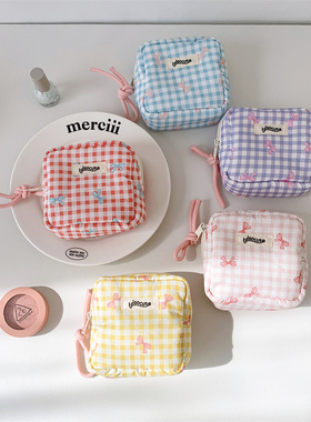 Hisocute少女方形化妆品收纳包格子卫生棉包学生小号耳机数据线包