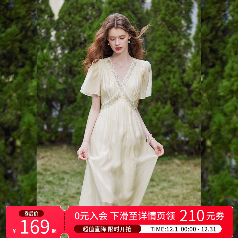 白鹿语法式高级感泡泡袖仙女裙