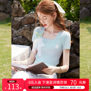 简约方领修身 白鹿语法式 25夏新款 甜美花朵短袖 显瘦女T恤 针织衫