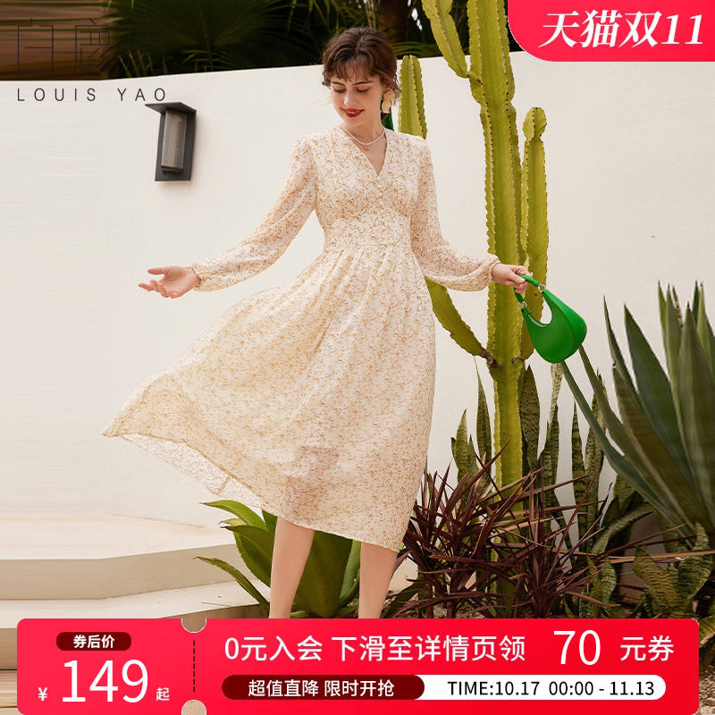 白鹿语甜美减龄雪纺碎花裙春秋气质V领仙女裙休闲长袖长裙连衣裙