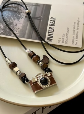 复古相机吊坠项链女轻奢高级感风毛衣链个性串珠百搭锁骨链配饰