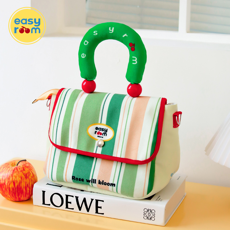 手感软糯面料耐磨斜跨手提便当包