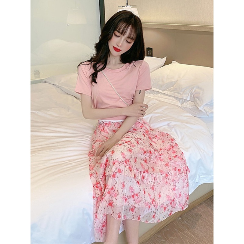 夏季新款韩版清新时尚修身绑带短袖T恤上衣+碎花半身裙两件套装女在类目 模玩/动漫/周边/cos/桌游, Cosplay服饰/道具/服务, Cosplay女装中 - 来自Buy2taobao.com提供专业的淘宝代购服务