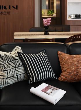 渡家设计师款轻奢靠垫搭配客厅黑色皮沙发抱枕床头靠垫别墅抱枕套