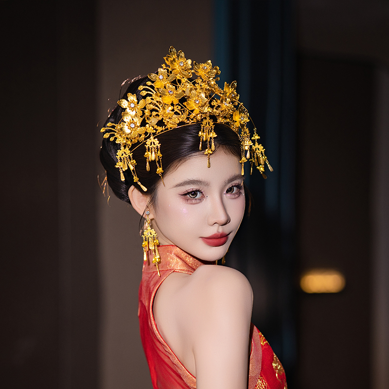 中式新娘华丽爆款凤冠金色带流苏宫廷大气秀禾国风高级感结婚头饰