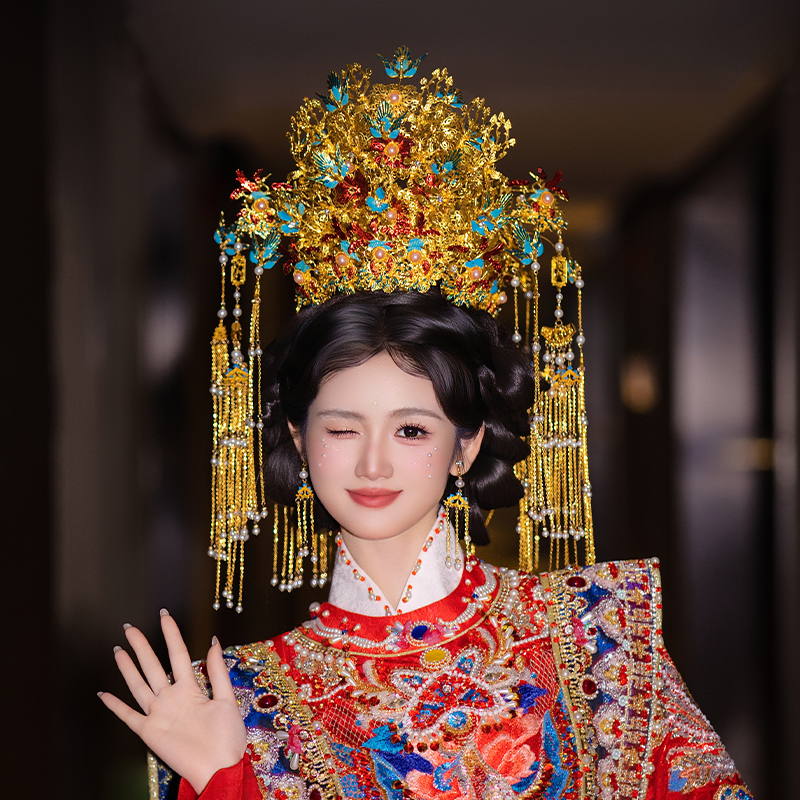 汉服婚礼新娘头饰金色凤冠中式大气奢华发冠新款凤凰流苏结婚头饰