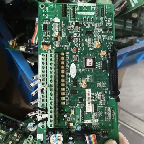 议价普传PI7000变频器主板，型号7KLCB.V4，，可维修