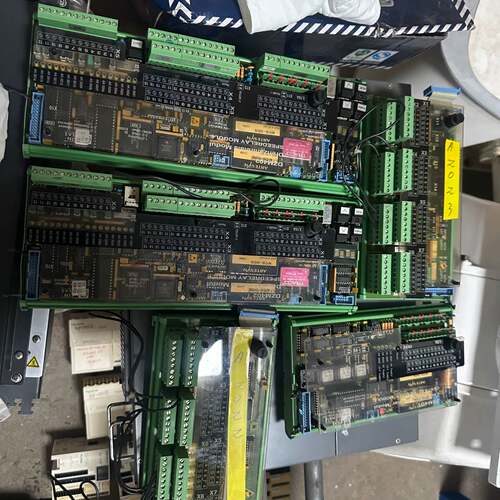议价SAM DZM402模块2块，REM401模块2块，ZSM4可维修