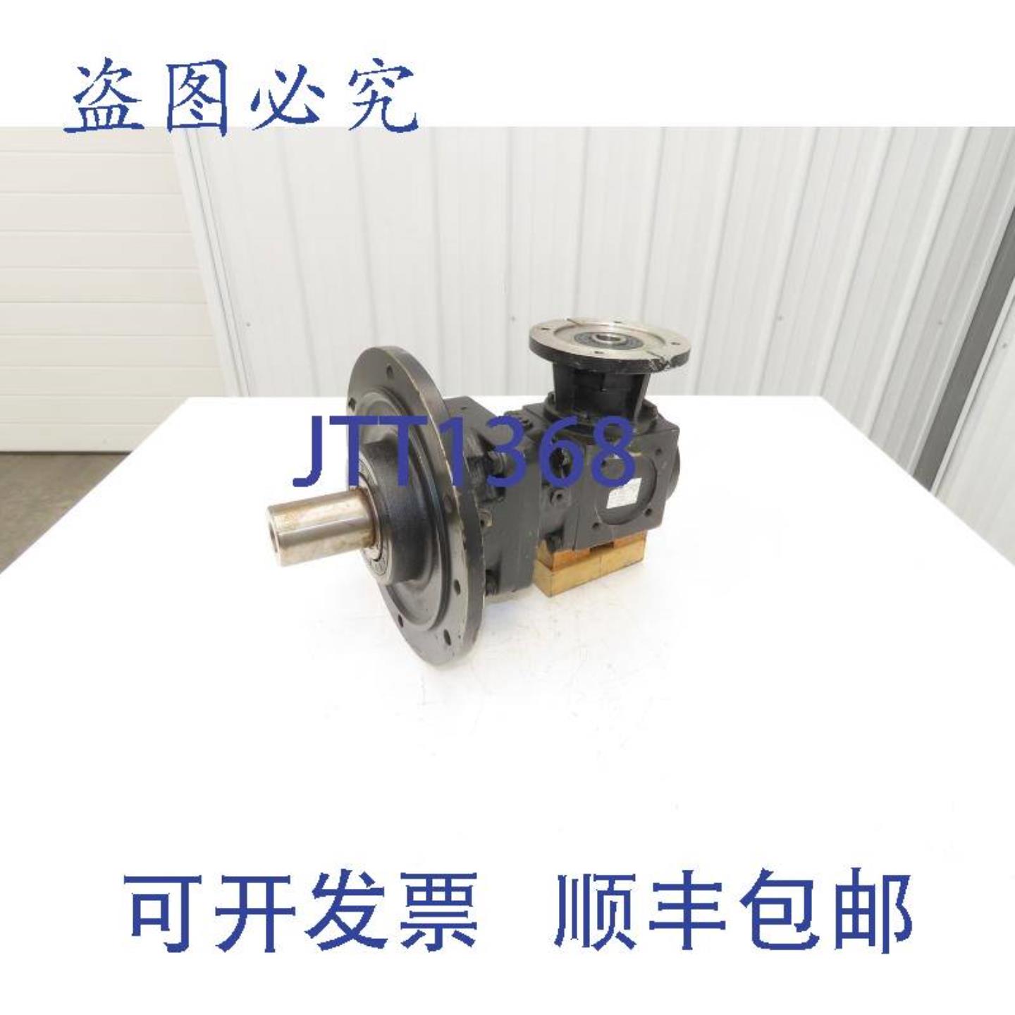供应VogelMLPF25直角齿轮减速器1261变速箱55mm输出IEC90