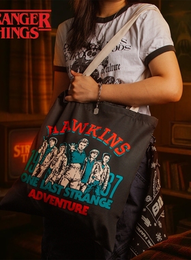 正版Stranger Things怪奇物语周边帆布包最后冒险手提袋Max单肩包