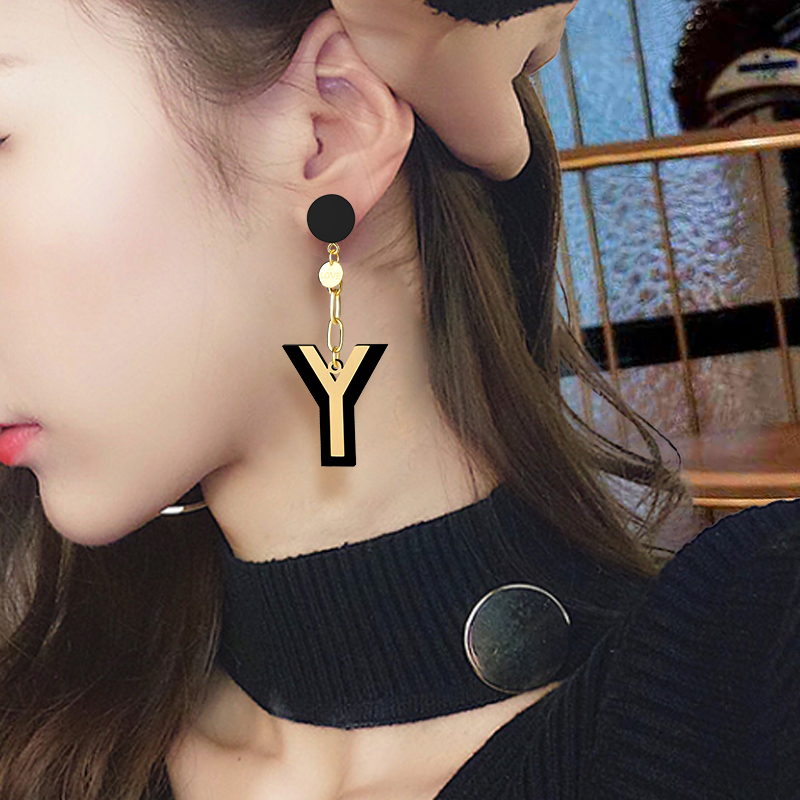 大牌字母网红新款潮夸张风耳环