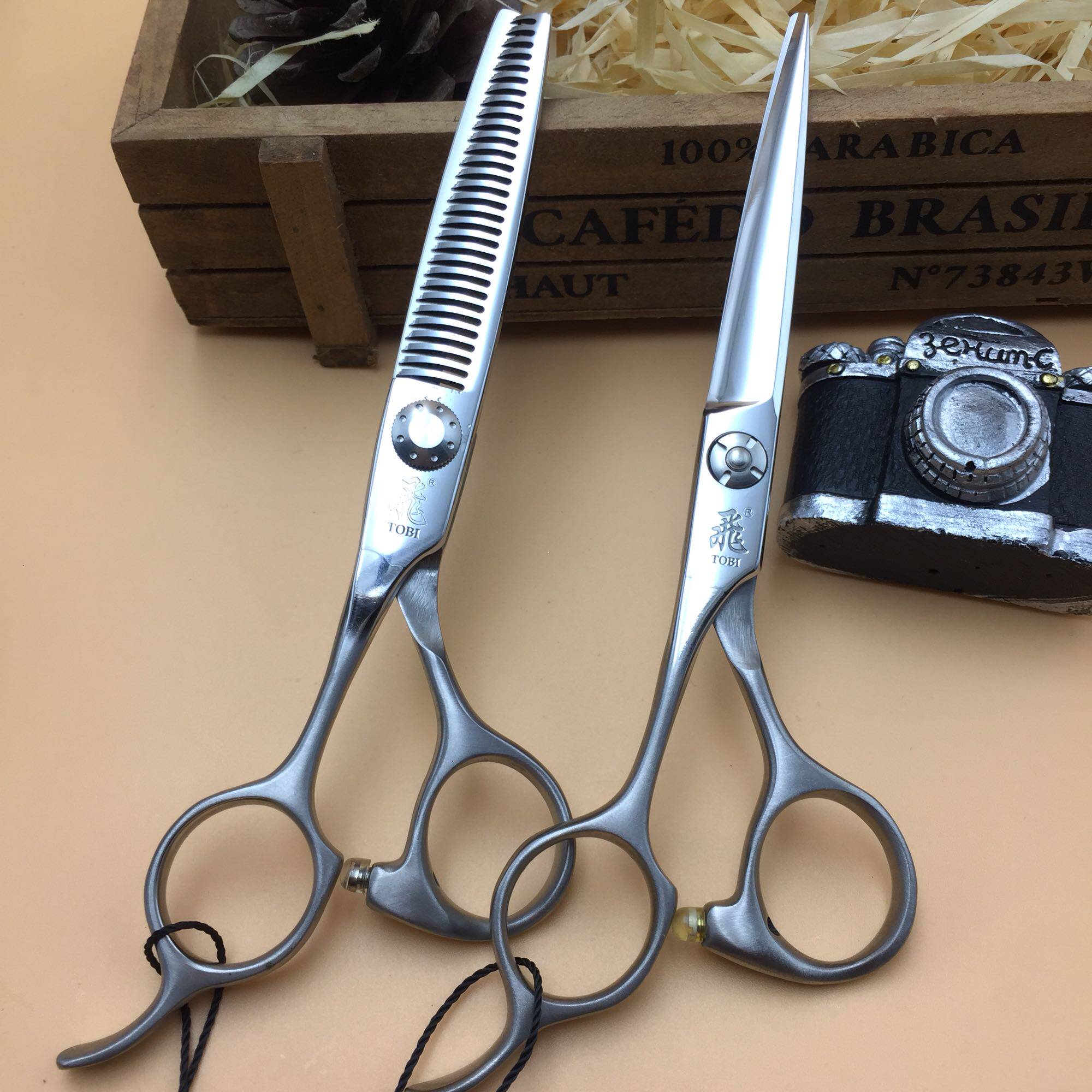 飞剪左手剪刀美发剪平剪牙剪柳叶翘剪左撇子专用美发剪刀专业正品