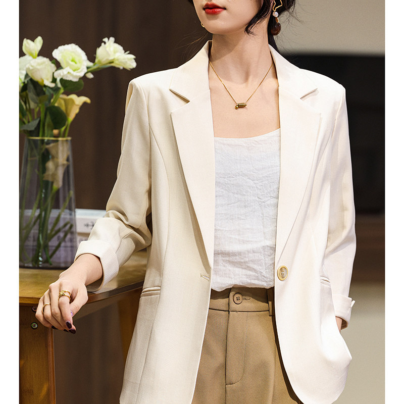 2026新款小西服外套女七分袖2026年夏季新款纯色一粒扣带