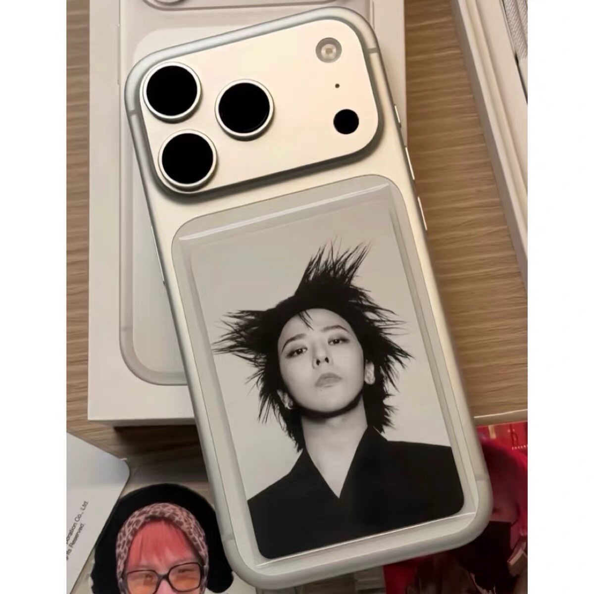 权志龙GD照片适用苹果17手机壳16Pro新款iphone15promax标签14pro透明15潮14高级13保护套12防摔11