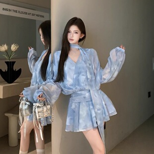 大码法式碎花连衣裙女装2026秋季复古短款百褶裙胖MM长袖雪纺裙子