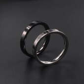 光面简约潮男戒指极简个性 时尚 单身尾戒钛钢指环不褪色女戒子刻字