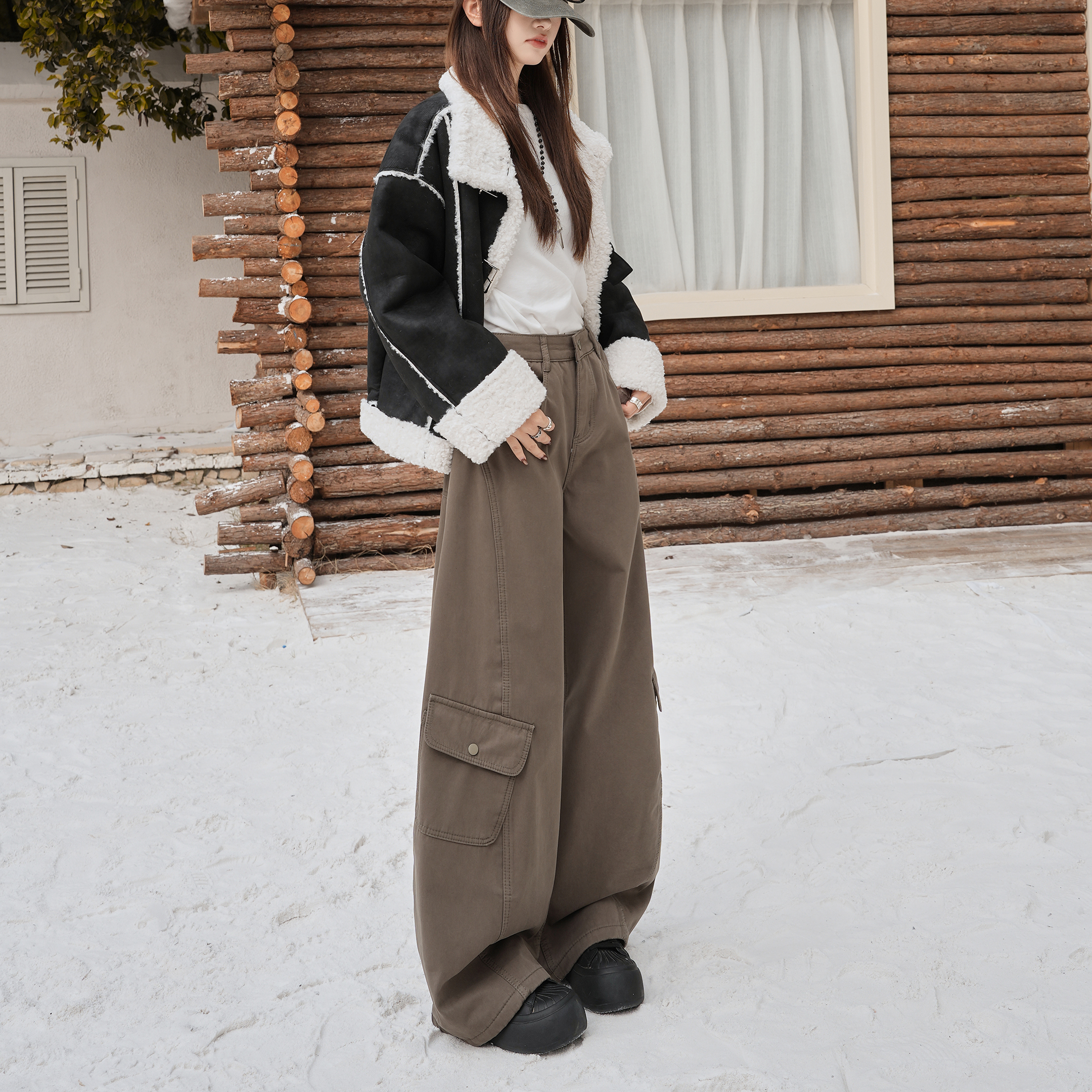 巨好看的牛仔裤女加绒弯刀工装裤