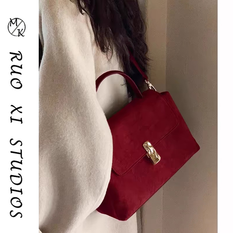 婚包女新娘高级感轻奢风红色包女式超火小众高级感手提斜挎托特包