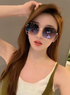 2025年新款潮防紫外线渐变太阳眼镜女士夏防晒无框墨镜高级感时尚
